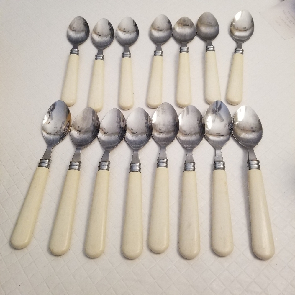 Bakelite Art Deco Large Spoon Butterscotch Stainless Taiwan Lot Of 15 See Photos